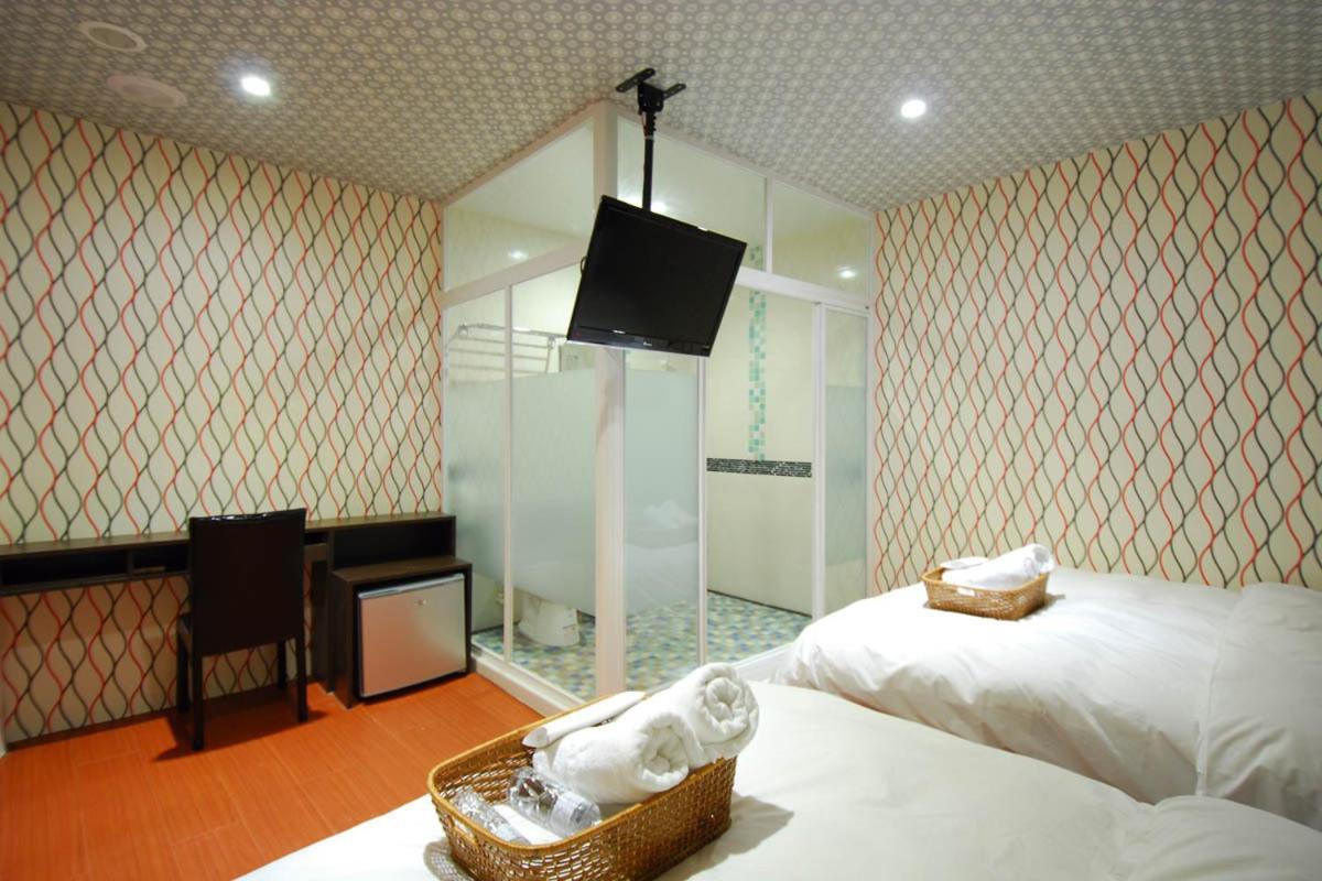 Happiness Inn Tajpej Zewnętrze zdjęcie